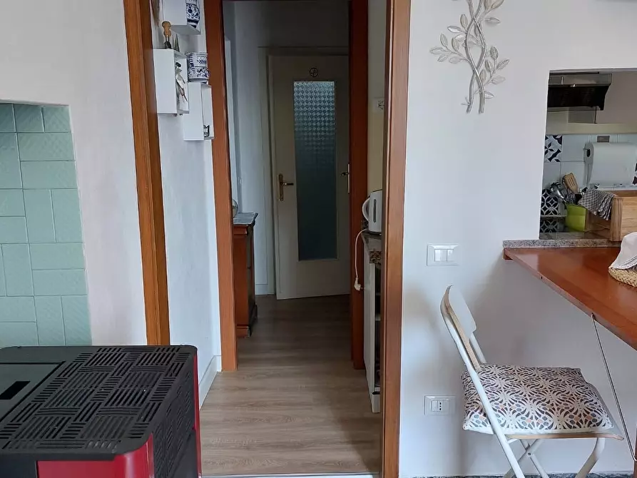 Immagine 8 di Casa semindipendente in vendita  in CORSO 40 a Ortonovo