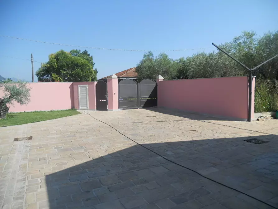 Immagine 83 di Casa semindipendente in vendita  a Castelnuovo Magra