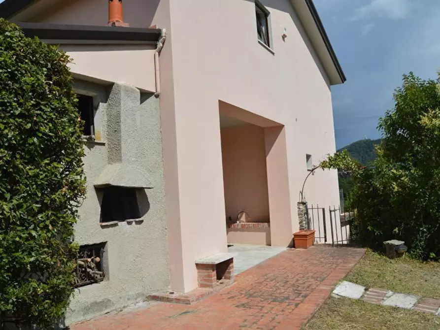 Immagine 35 di Villa in vendita  in Via dei Pini 9 a Castelnuovo Magra