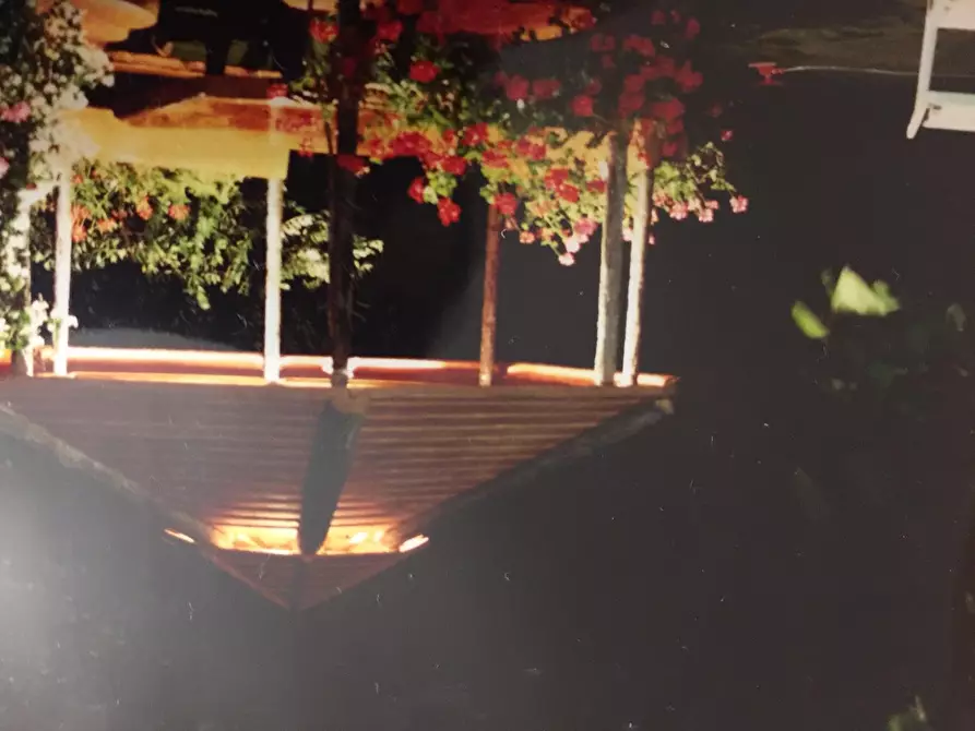 Immagine 14 di Villa in vendita  in Via XXV Aprile a Castelnuovo Magra