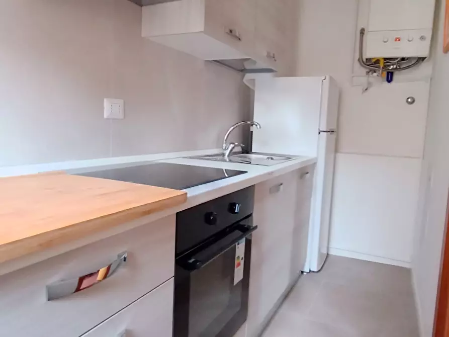 Immagine 7 di Trilocale in affitto  a Bologna