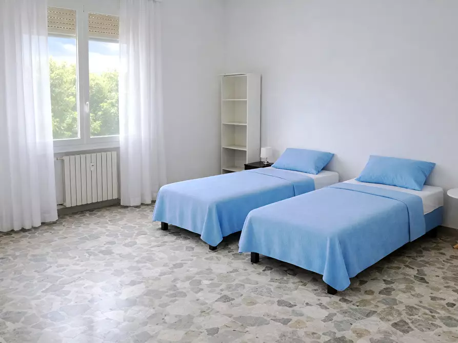 Immagine 5 di Trilocale in affitto  a Bologna