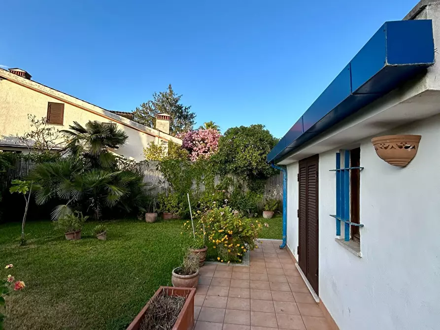 Immagine 4 di Casa bifamiliare in vendita  in Via Terracina 156 a San Felice Circeo