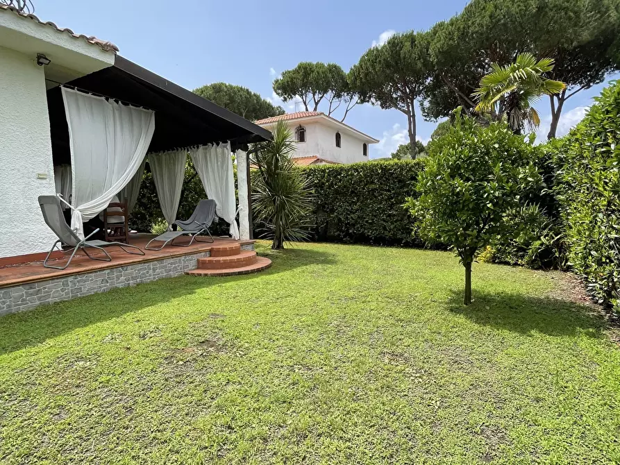 Immagine 7 di Villa in vendita  in via terracina 120 a San Felice Circeo