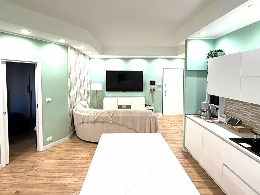 Immagine 41 di Quadrilocale in vendita  in Piazza Kennedy 17 a Beinasco