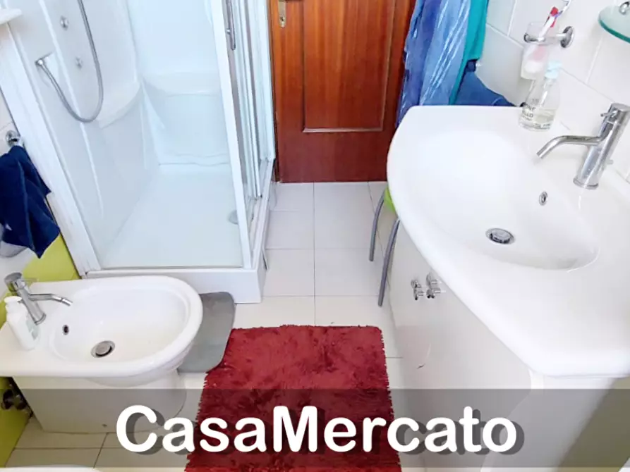 Immagine 25 di Trilocale in vendita  in Via IV Novembre a Rocca Di Papa