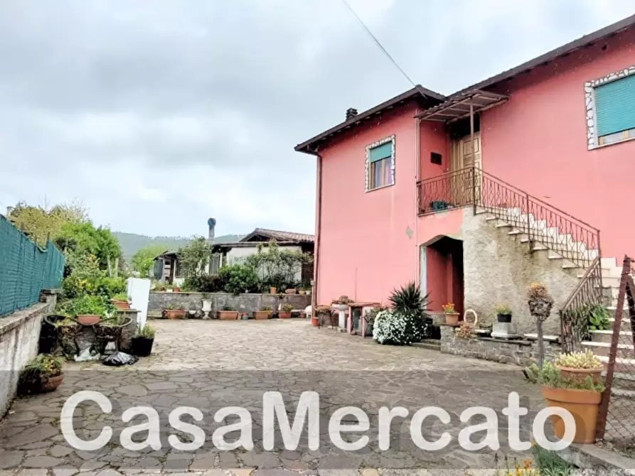 Immagine 1 di Quadrilocale in vendita  in Via Monte Pennolo a Rocca Di Papa