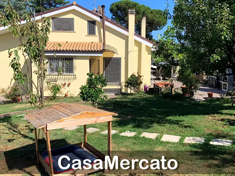 Immagine 1 di Casa bifamiliare in vendita  in Via dei Ciliegi a Rocca Priora