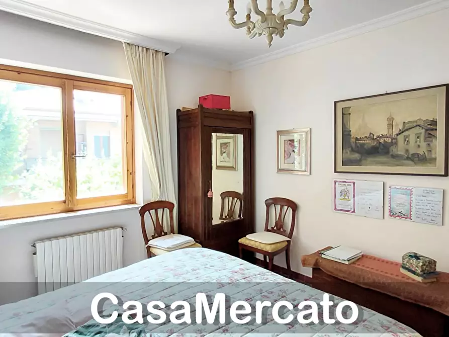 Immagine 13 di Quadrilocale in vendita  in Via Roma a Rocca Di Papa