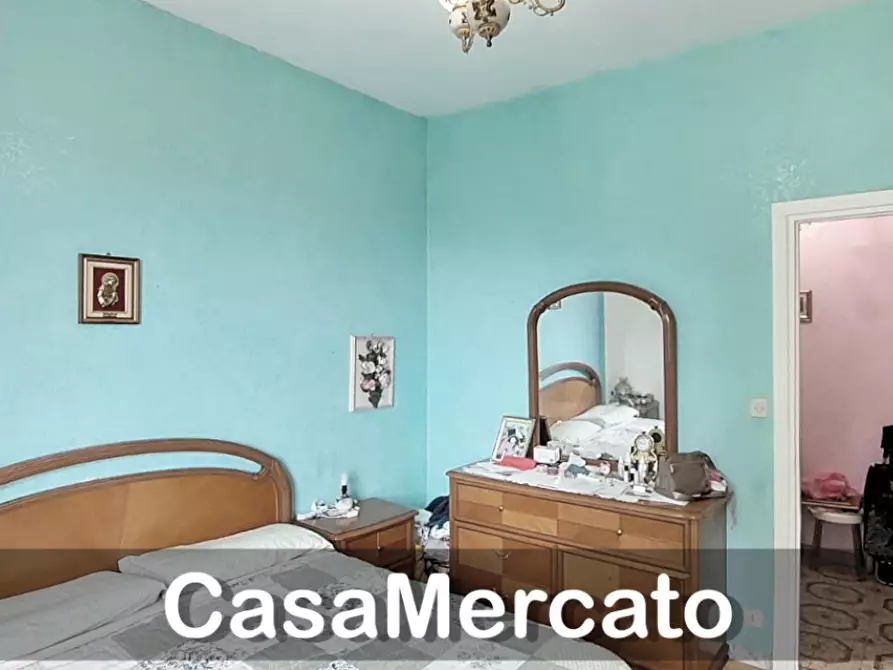 Immagine 9 di Bilocale in vendita  in Via Lucatelli a Rocca Di Papa