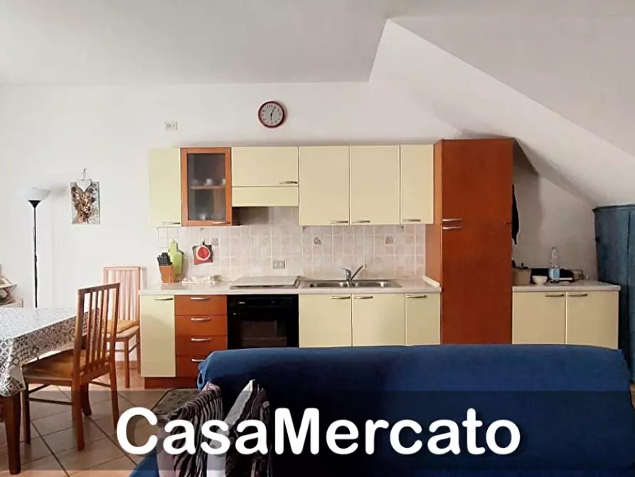 Immagine 7 di Bilocale in vendita  a Rocca Di Papa