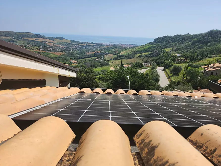 Immagine 83 di Villa in vendita  a San Benedetto Del Tronto