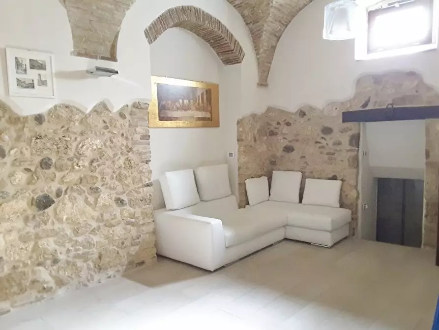 Immagine 8 di Casa indipendente in vendita  a Ascoli Piceno