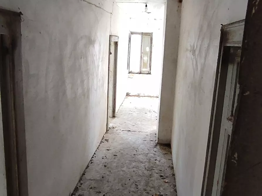 Immagine 10 di Casa indipendente in vendita  a Controguerra