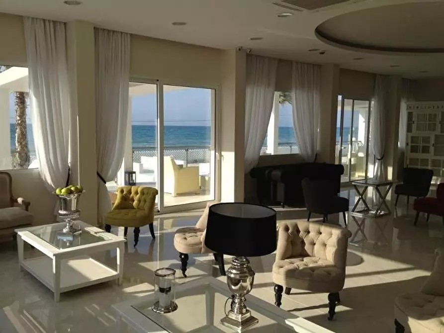 Immagine 6 di Albergo/B&B/Residence in vendita  a Otranto