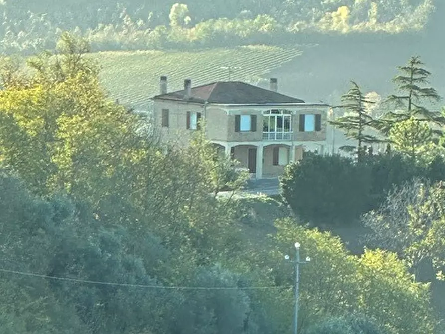 Immagine 1 di Casa bifamiliare in vendita  a Carassai