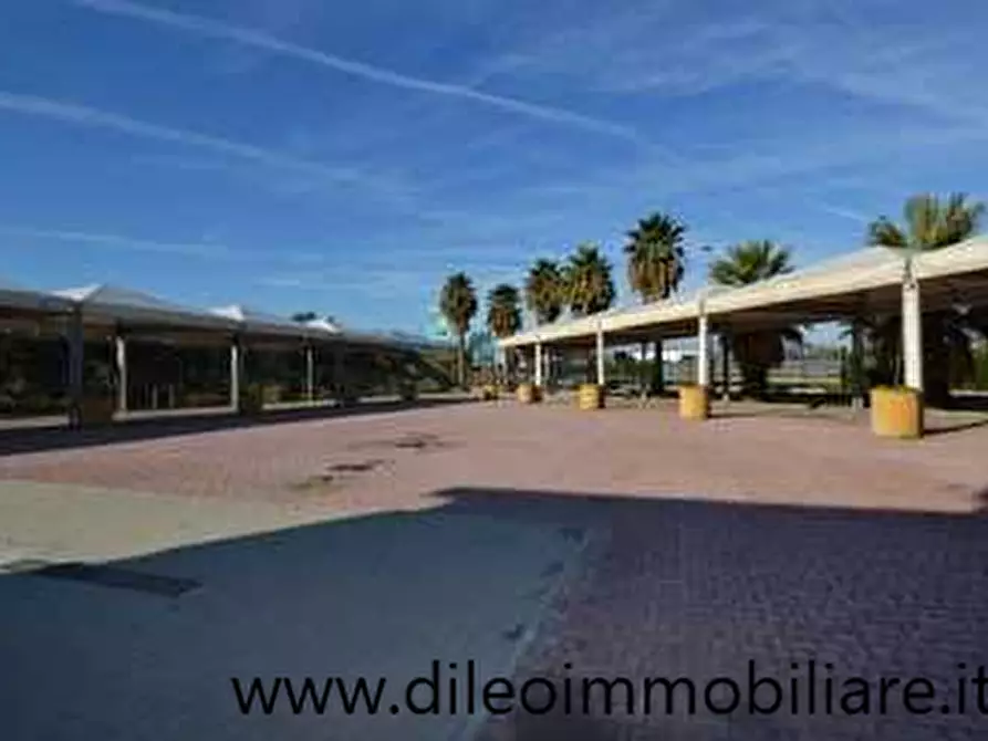 Immagine 1 di Locale commerciale in affitto  a Monteprandone