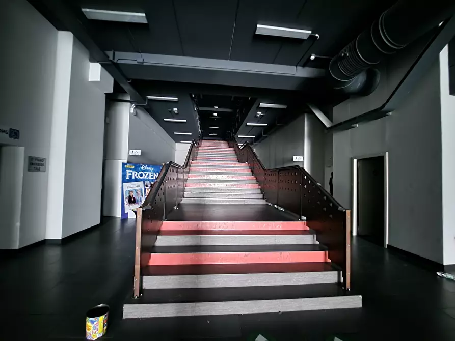 Immagine 24 di Palazzo in vendita  a Colonnella