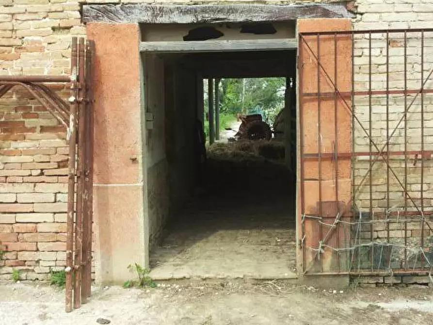 Immagine 11 di Casa indipendente in vendita  a Mondavio