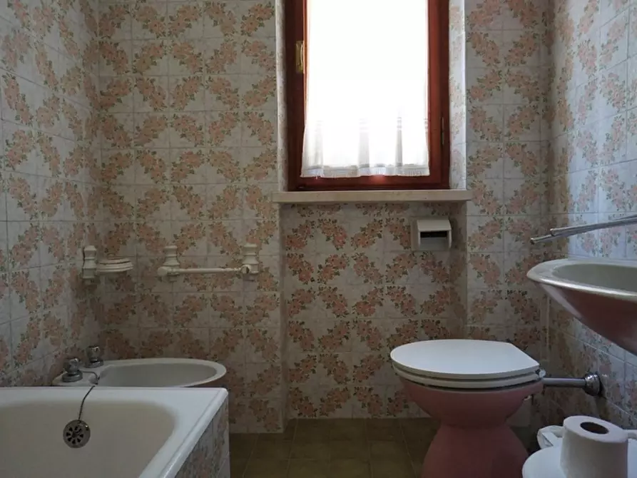 Immagine 81 di Casa indipendente in vendita  a Ascoli Piceno