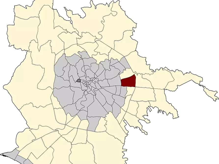 Immagine 1 di Palazzo in vendita  a Roma