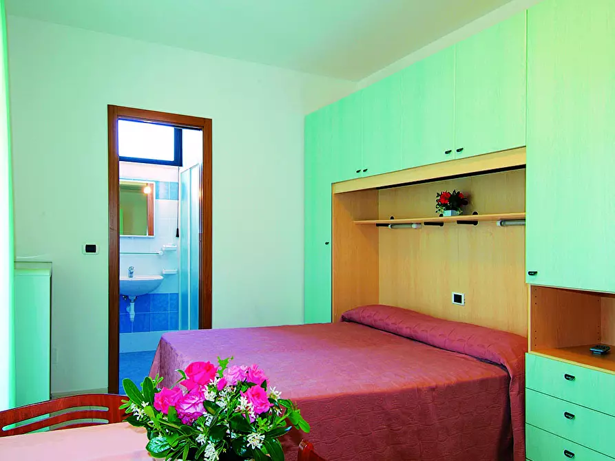 Immagine 6 di Albergo/B&B/Residence in vendita  a Tortoreto