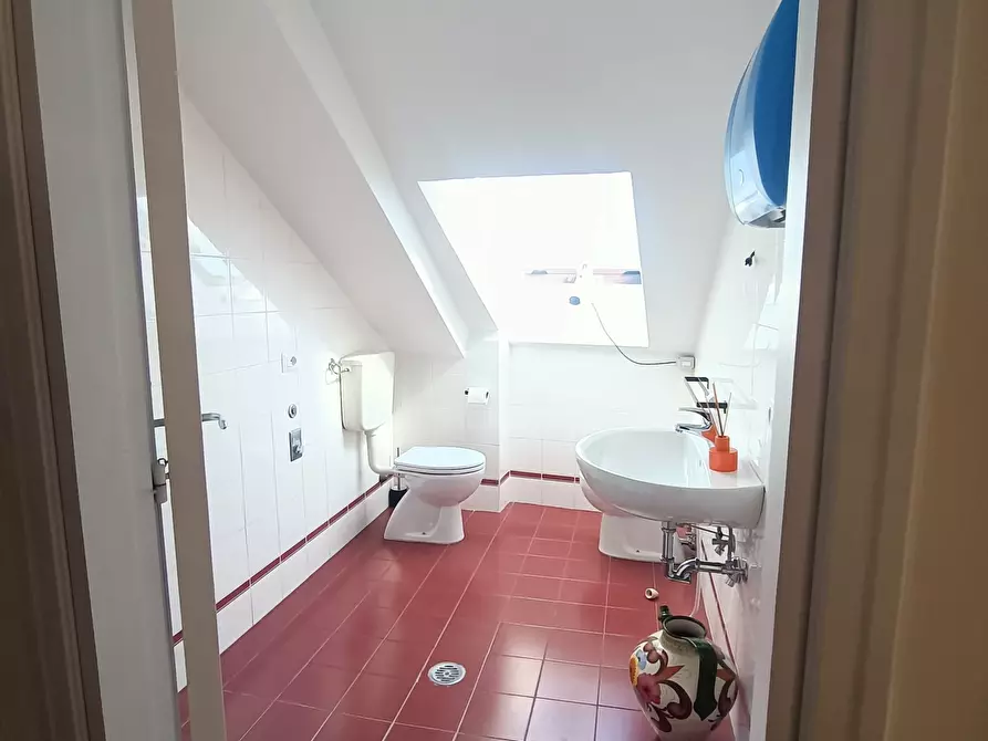 Immagine 6 di Ufficio in affitto  a San Benedetto Del Tronto