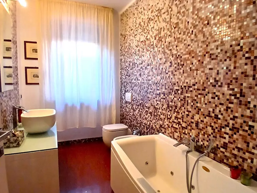 Immagine 55 di Appartamento in vendita  a San Benedetto Del Tronto