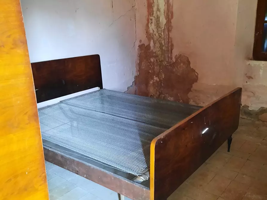 Immagine 27 di Rustico / casale in vendita  a Carassai