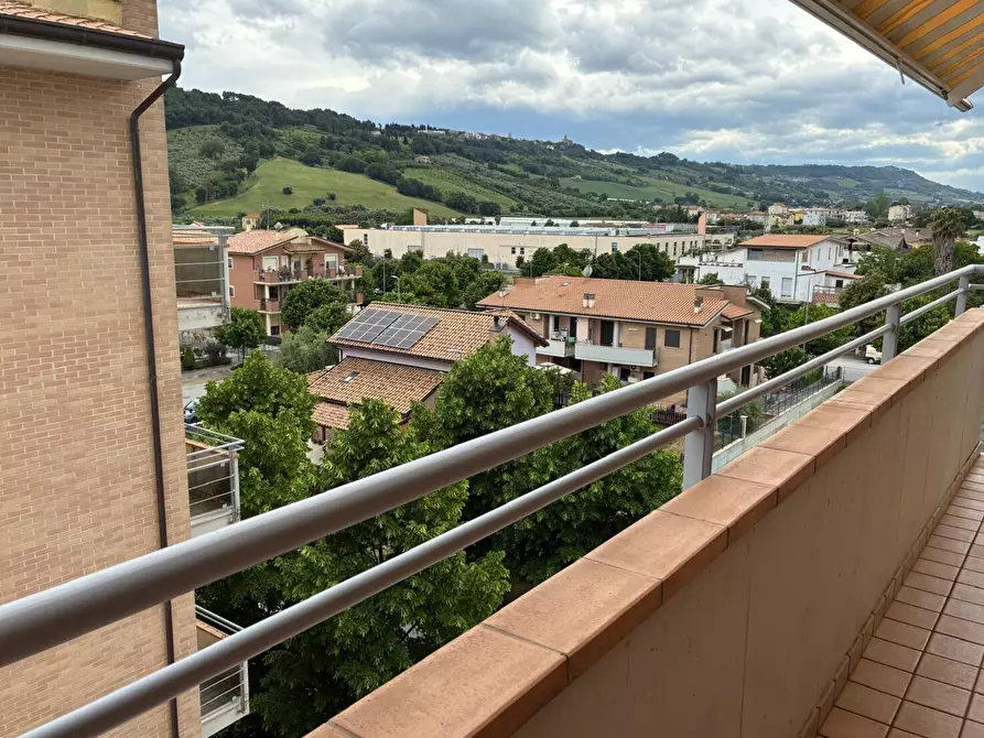 Immagine 13 di Appartamento in vendita  a Pedaso