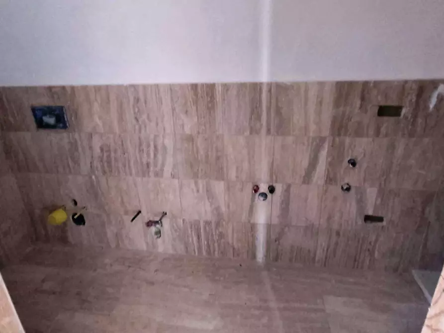 Immagine 30 di Palazzo in vendita  a Spinetoli