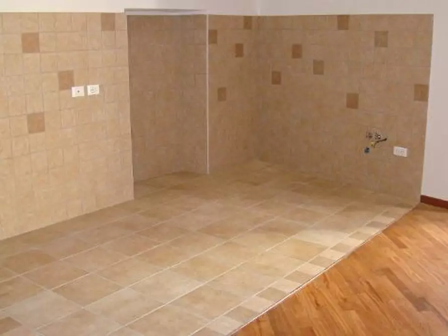 Immagine 10 di Appartamento in vendita  a Corropoli