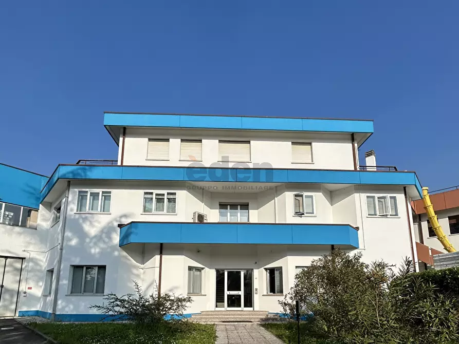 Immagine 2 di Ufficio in affitto  in Via Vittorio Bottego 49 a Modena