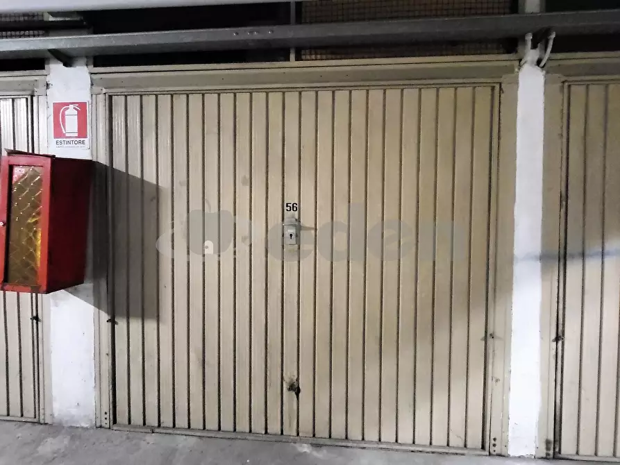 Immagine 1 di Garage in vendita  in Via E. Rainusso 112 a Modena