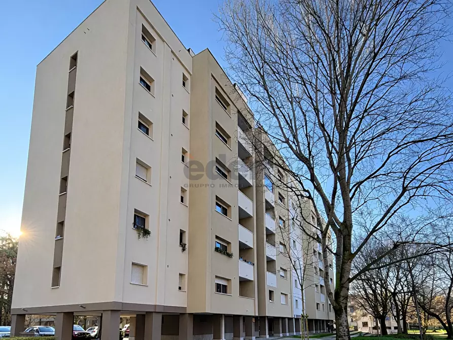 Immagine 1 di Quadrilocale in vendita  in Via Giovanni Lagrange 36 a Modena