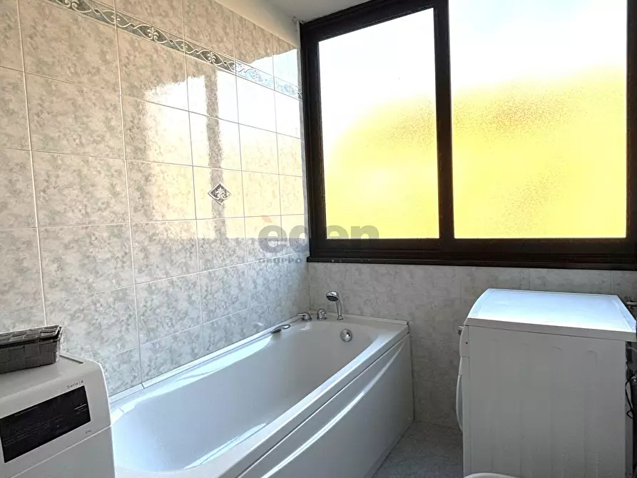 Immagine 23 di Trilocale in vendita  in STRADA DI SALICETO PANARO 211 a Modena