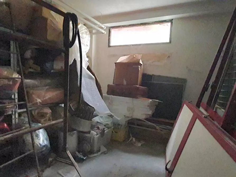 Immagine 10 di Garage in vendita  a Quartucciu