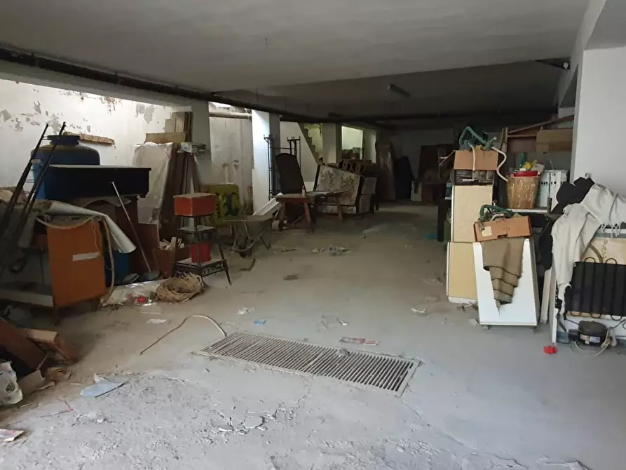 Immagine 12 di Garage in vendita  a Quartucciu