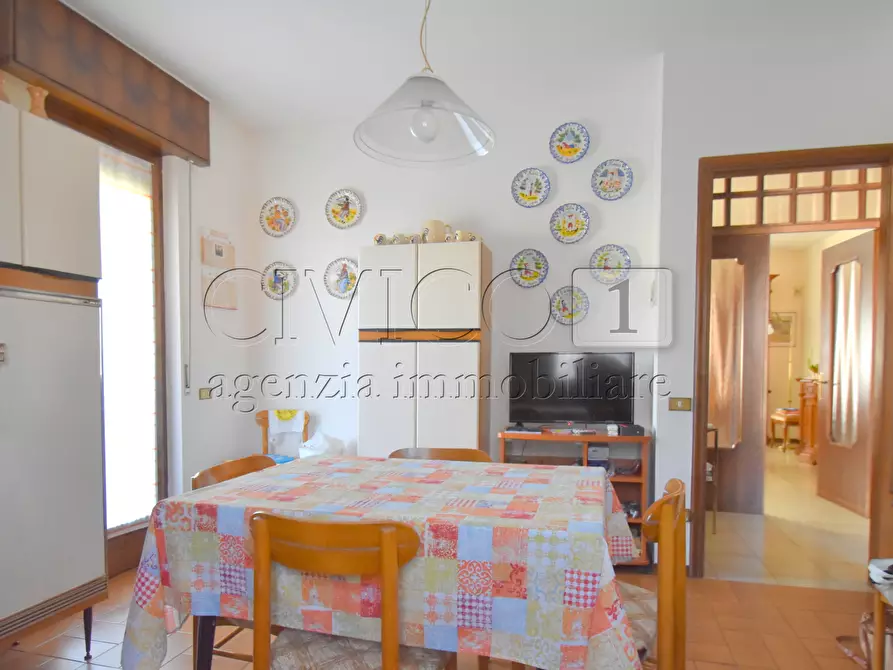 Immagine 21 di Villa in vendita  in Via Fiume 1 a Torri Di Quartesolo