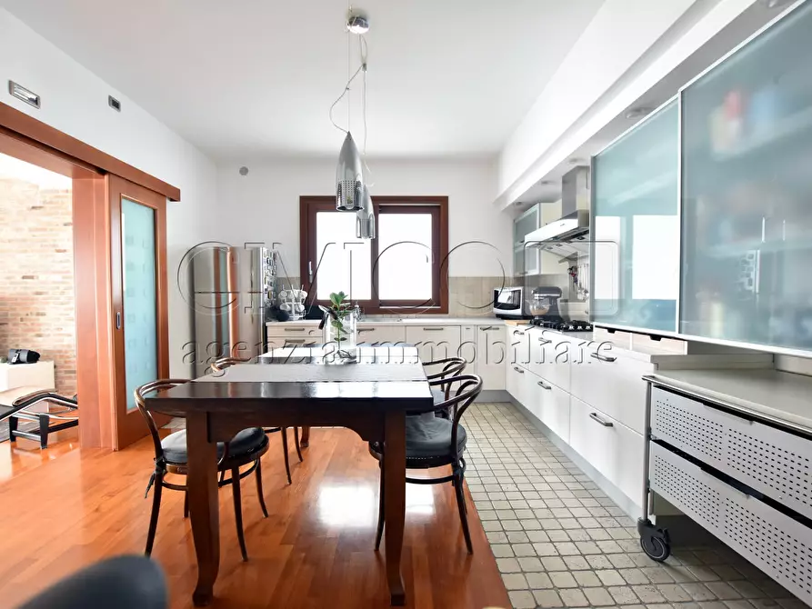 Immagine 9 di Villa in vendita  in Via Bolzano a Saonara