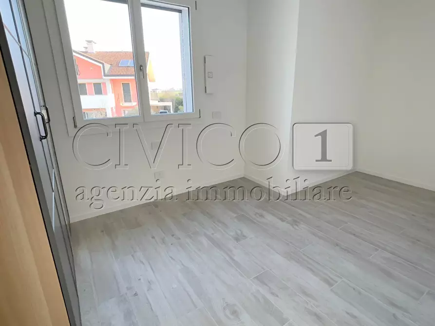 Immagine 11 di Porzione di casa in vendita  in Via Alessandro Volta a Curtarolo