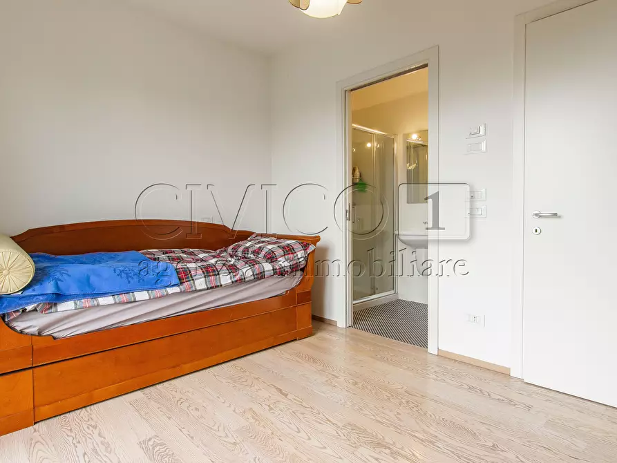 Immagine 31 di Casa bifamiliare in vendita  a Vicenza