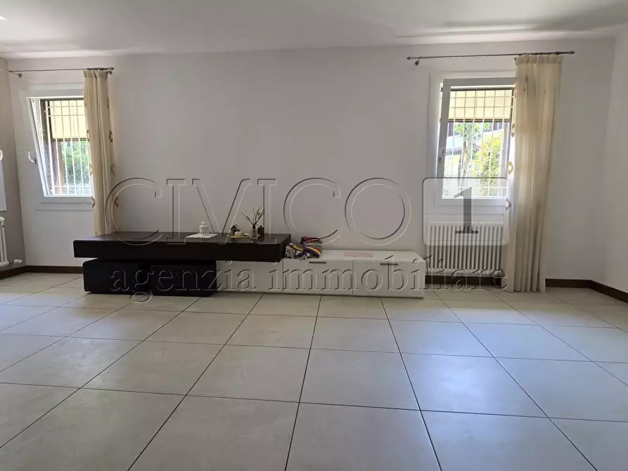 Immagine 13 di Casa bifamiliare in vendita  in via dei Fanti 164 a Torri Di Quartesolo