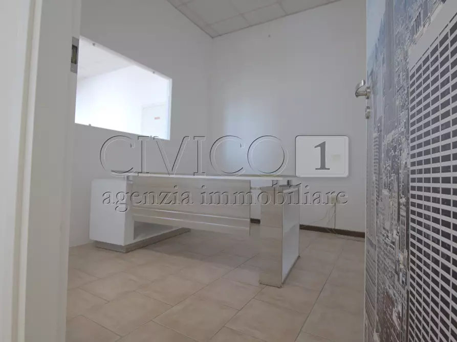 Immagine 4 di Ufficio in affitto  in VIA MEUCCI a Selvazzano Dentro