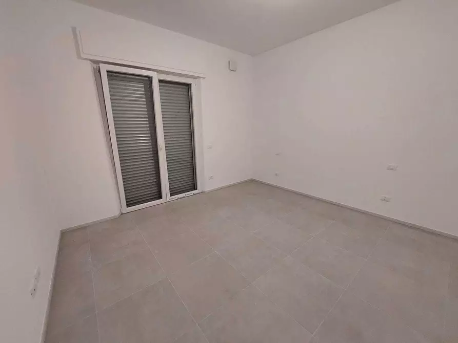 Immagine 12 di Casa semindipendente in vendita  in Strada Statale 1 262 a Ortonovo