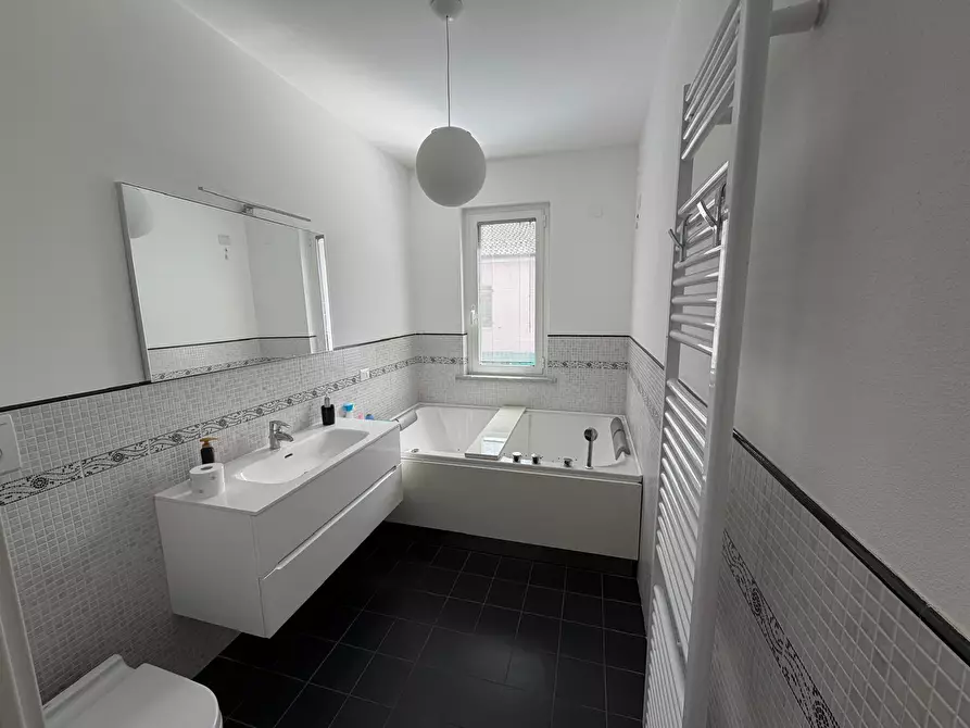 Immagine 4 di Terratetto in vendita  in Via Giacomo Leopardi 12 a Ameglia