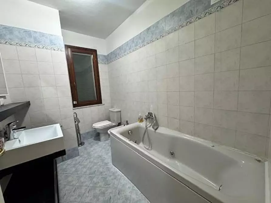 Immagine 14 di Appartamento in vendita  in Via Madonnina 47 a Ortonovo