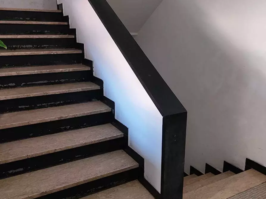 Immagine 19 di Appartamento in vendita  in Via Monterosso a Carrara