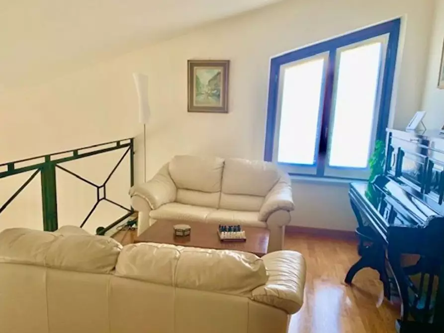 Immagine 17 di Villa in vendita  in Via Cantinone a Ortonovo