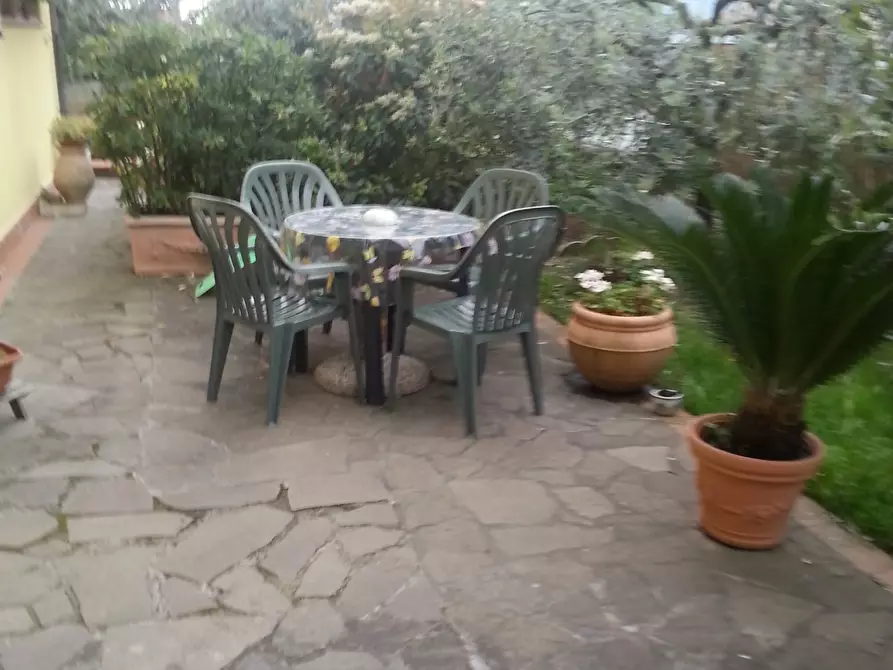 Immagine 13 di Casa semindipendente in vendita  in CORSO 40 a Ortonovo